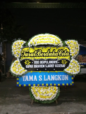 Papan Bunga Duka di Pasirluyu